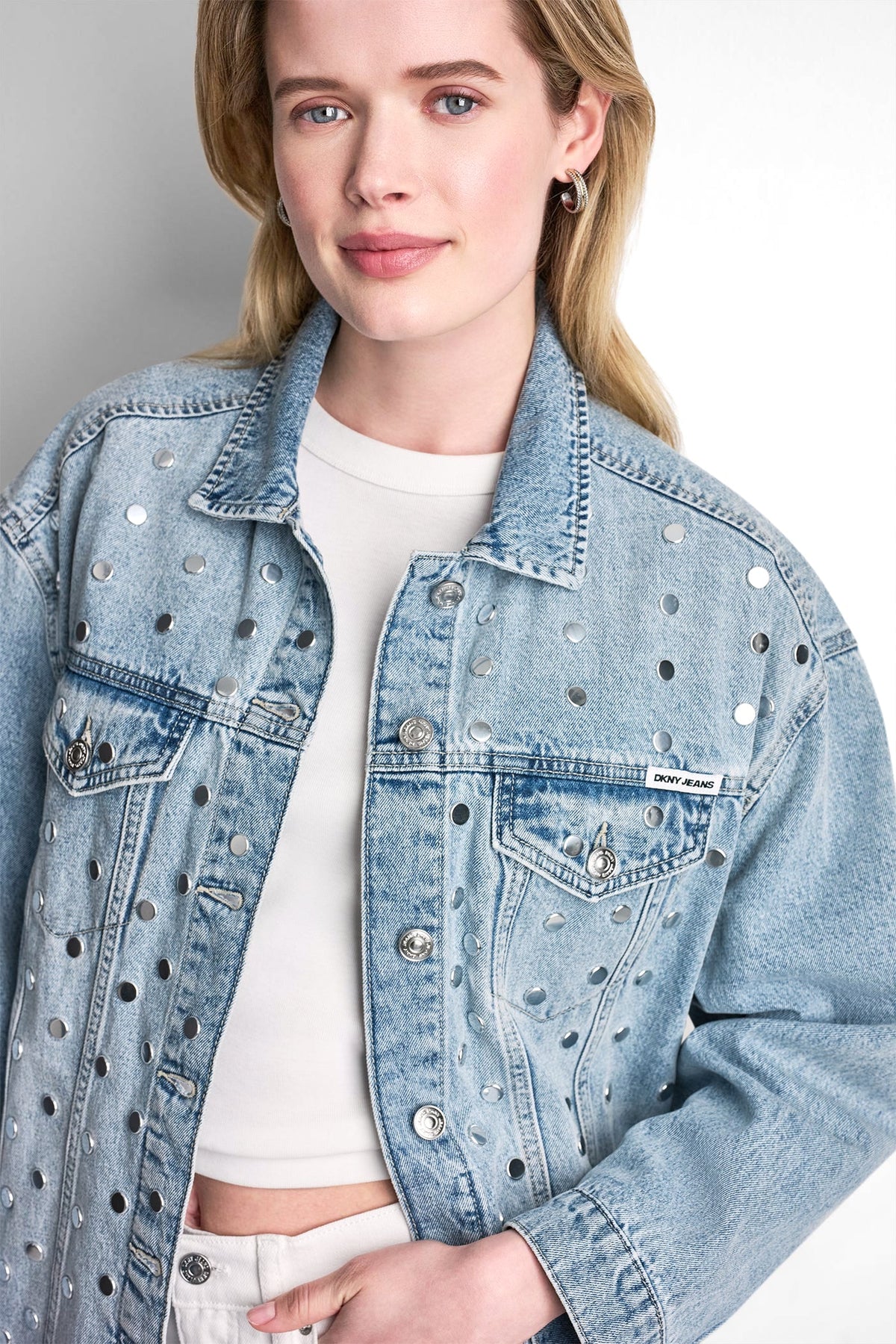 Cliff DKNY OVERSIZED DENIM TRUCKER JACKET WITH STUDS