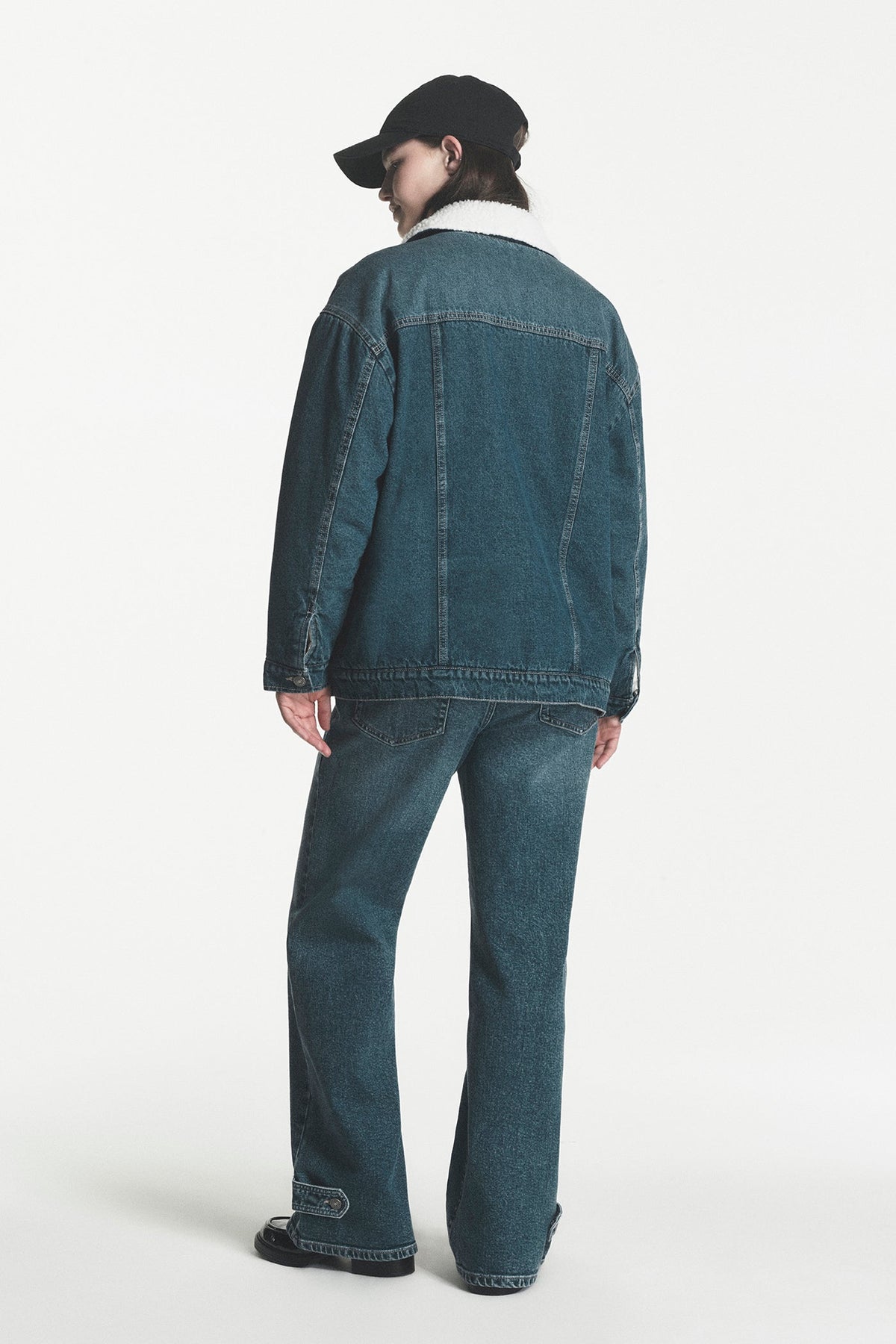 Fordham DKNY SHERPA COLLAR DENIM TRUCKER JACKET
