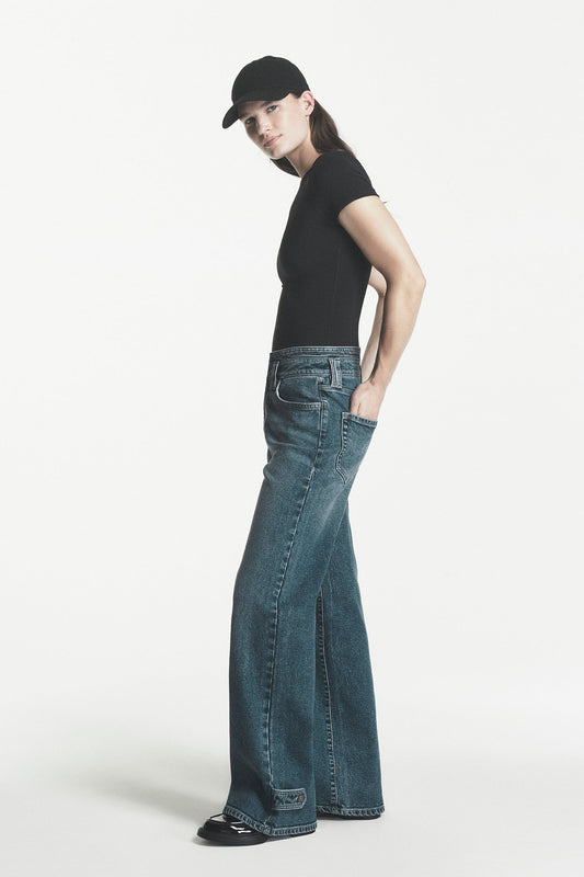 Cobble Hill DKNY HIGH-RISE WIDE LEG JEAN