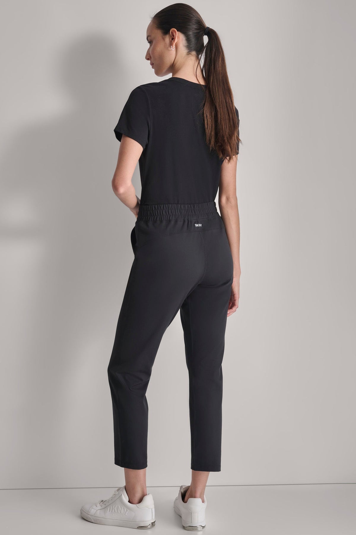 Black DKNY CROPPED MID-RISE BALANCE COMPRESSION SKINNY PANT