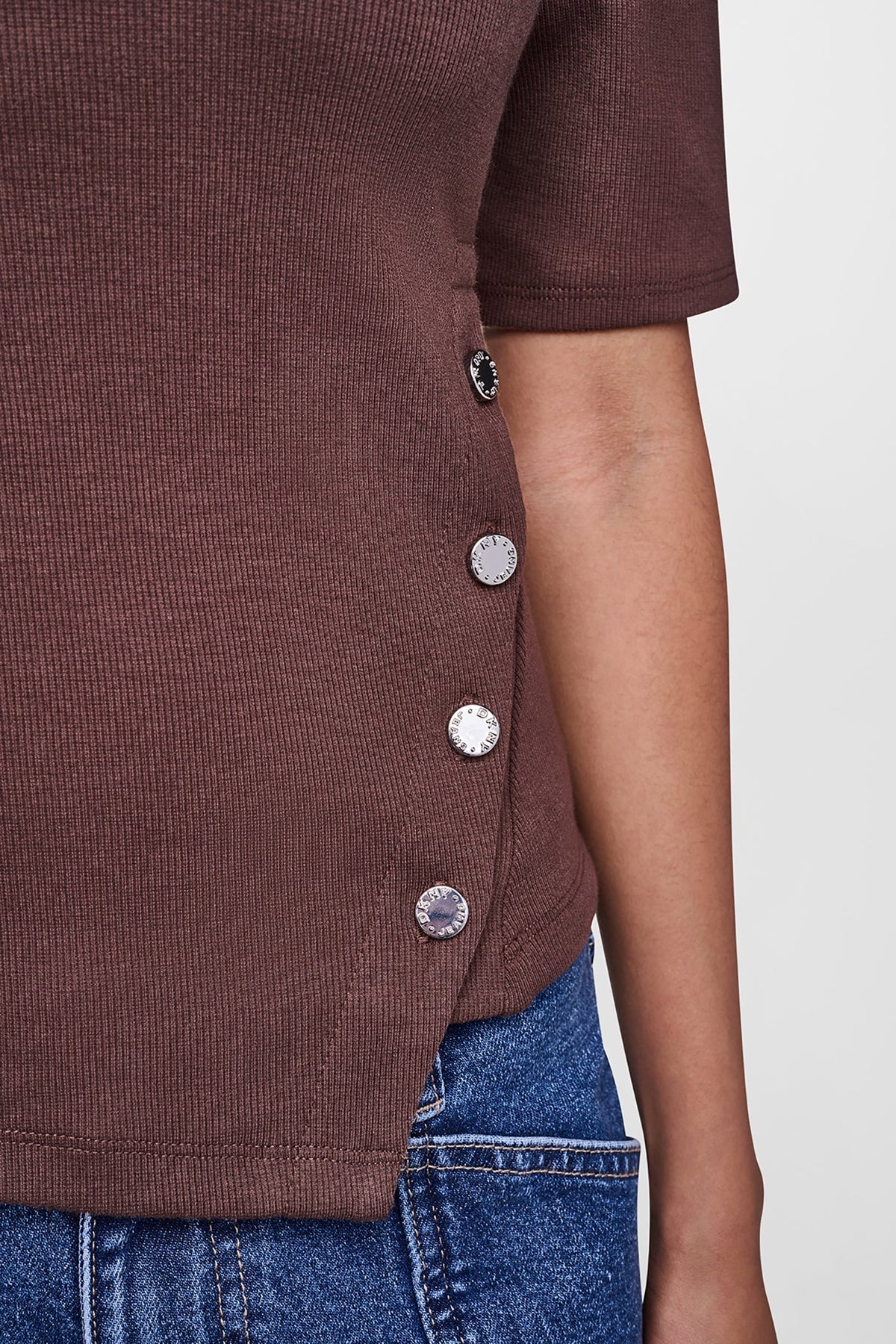 Eggnog DKNY SHORT SLEEVE ASYMMETRIC TOP