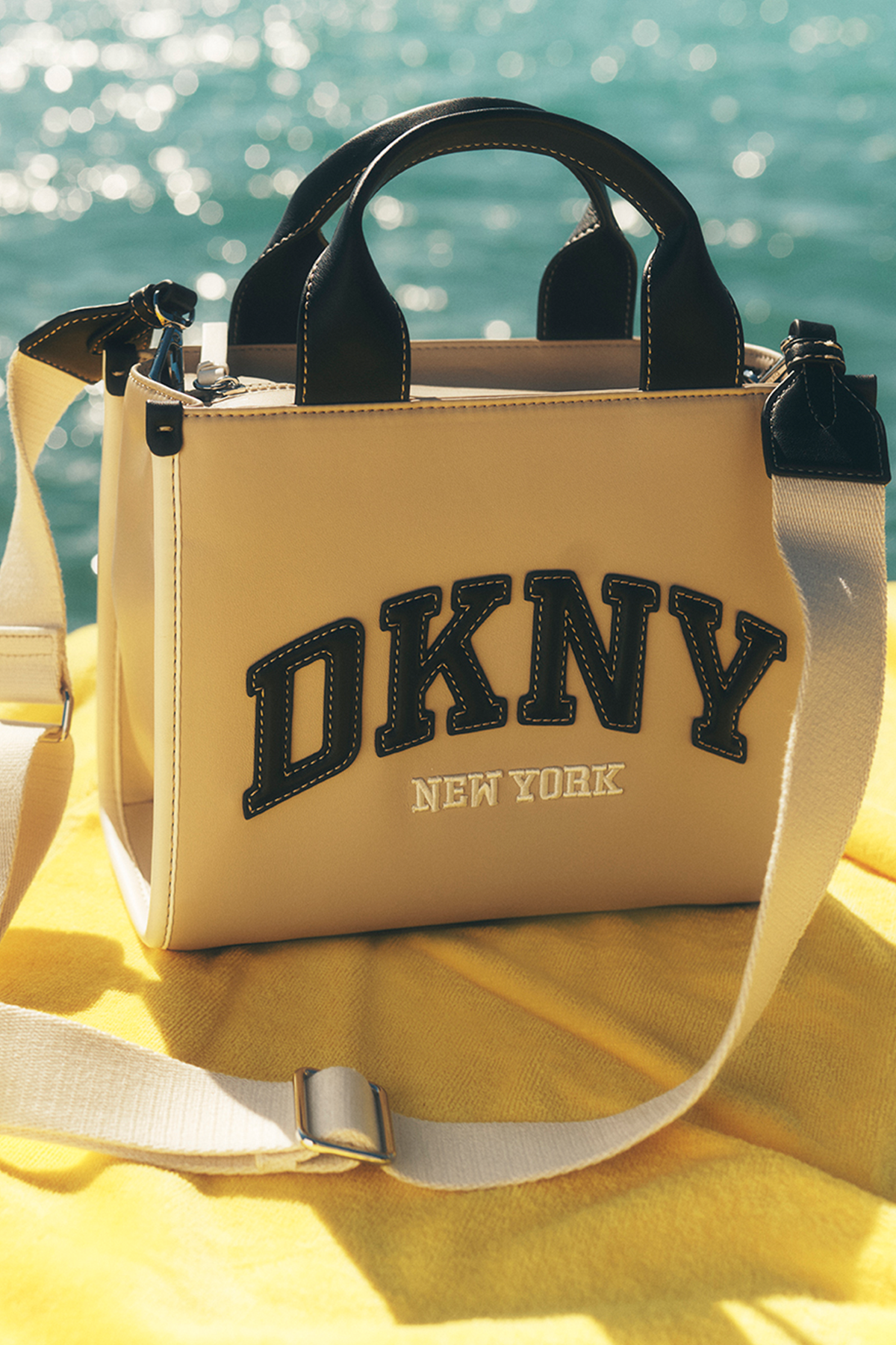 Marshmallow DKNY HADLEE SMALL LOGO TOTE