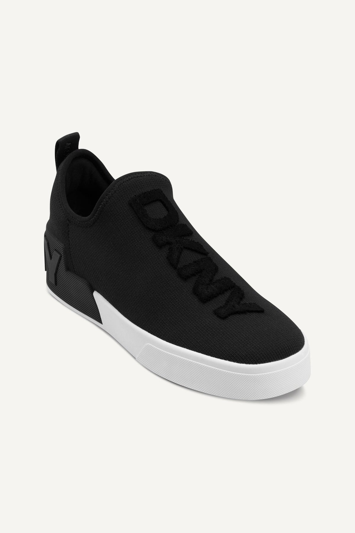 BLACK DKNY MAIZE SLIP ON SNEAKER
