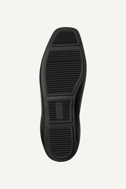 Black DKNY DELMAR DRIVER