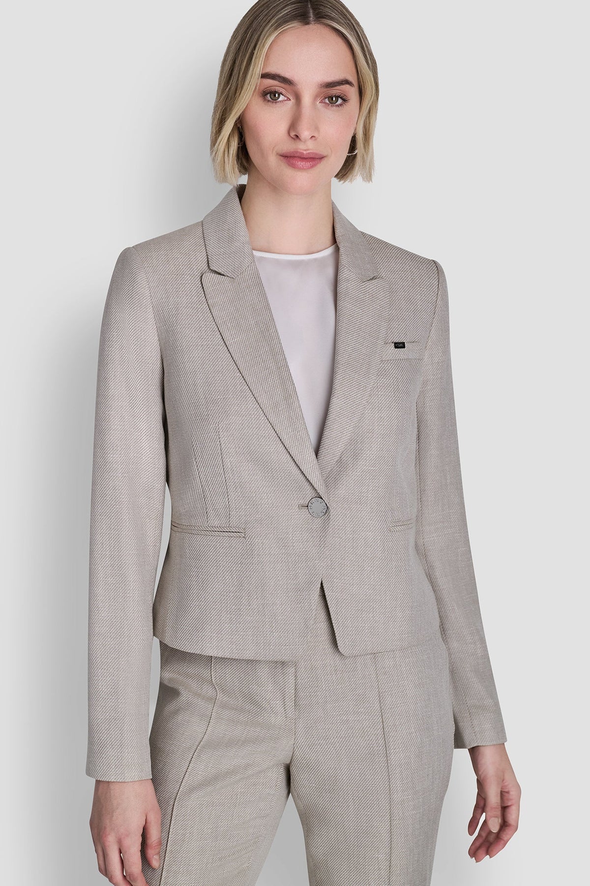 Pebble/White DKNY CROPPED SINGLE BUTTON BLAZER