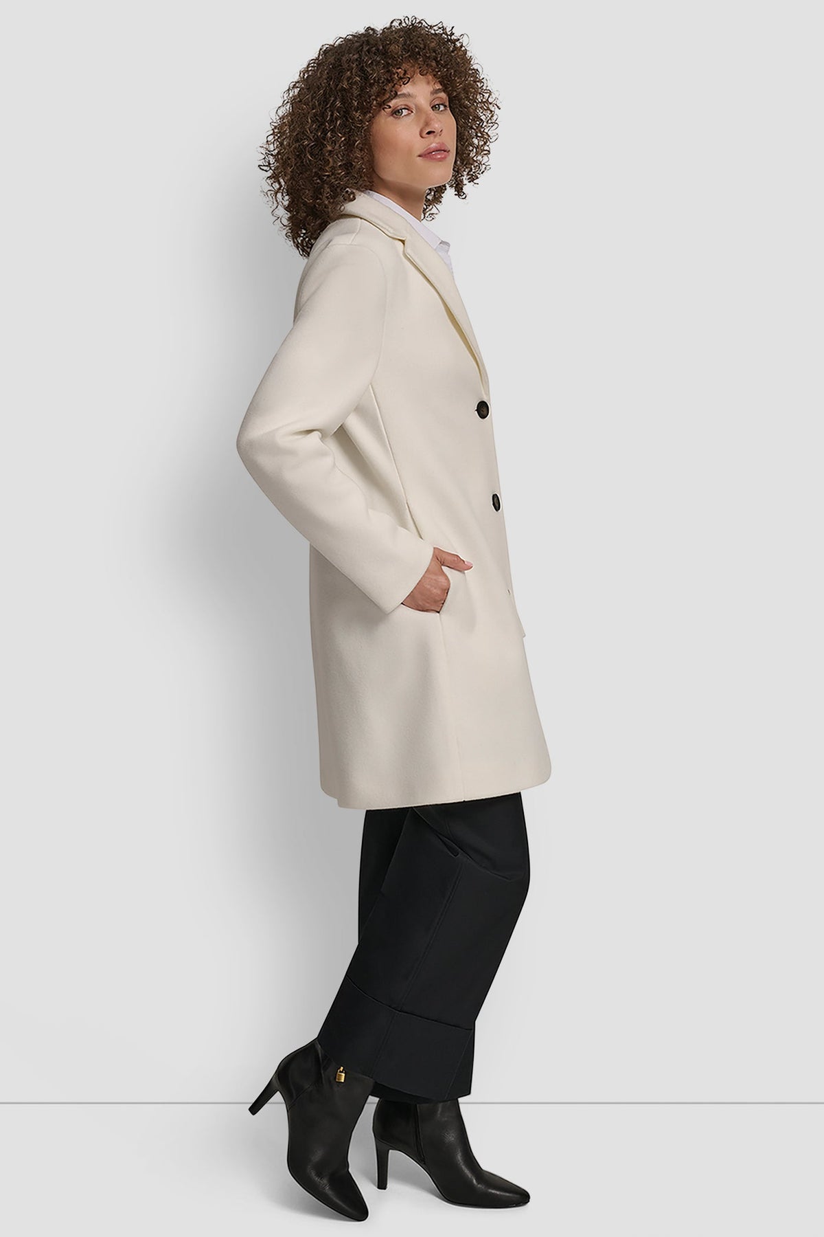 PEARL DKNY BLAZER COAT