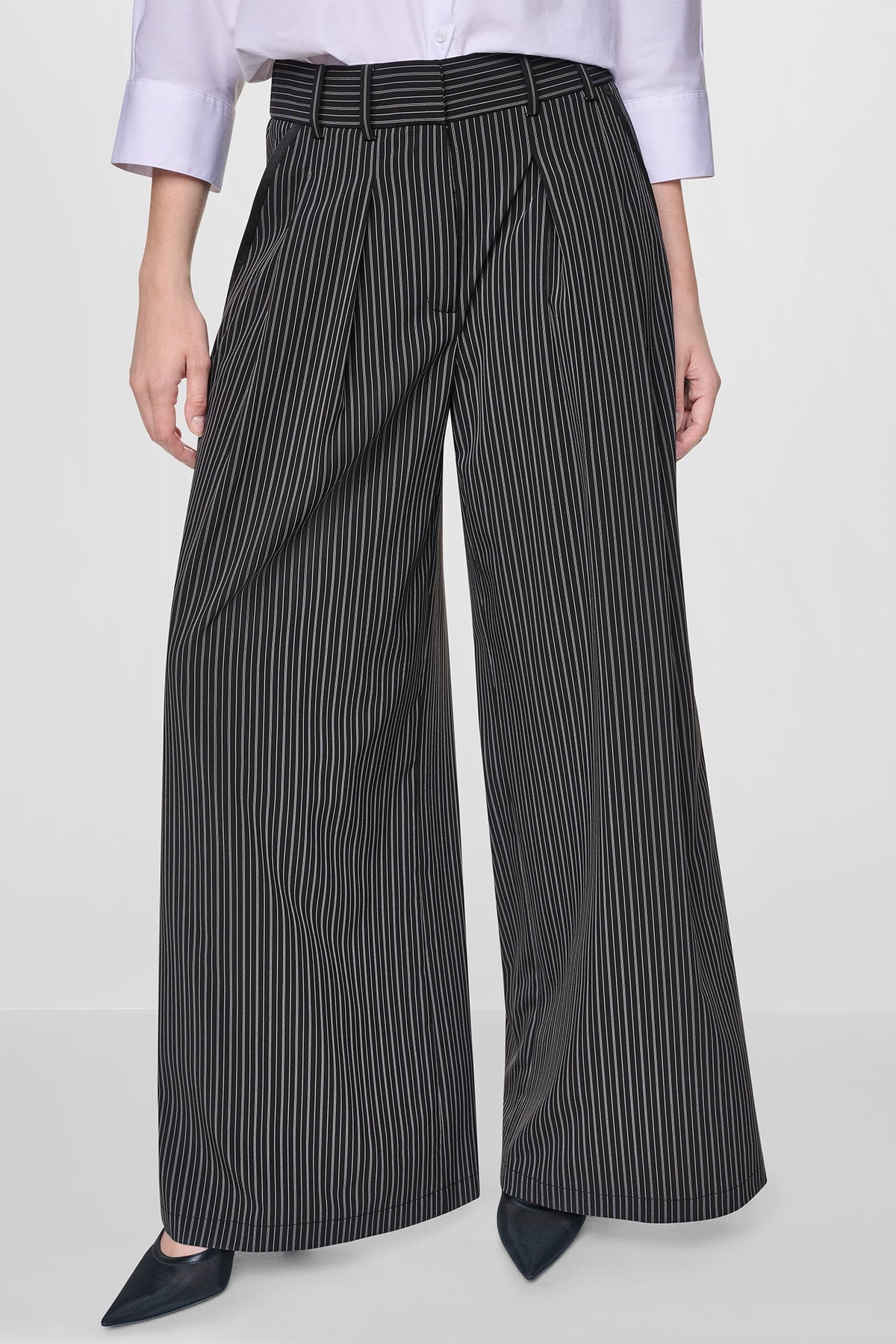 Black/Ivory DKNY PINSTRIPE PLEATED STRAIGHT LEG COMMUTER PANT