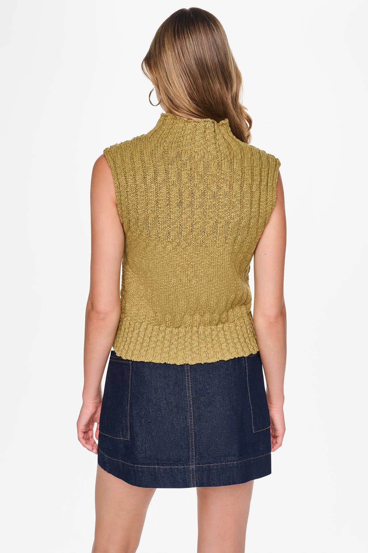 Crocodile DKNY RIBBED MOCK-NECK SWEATER VEST