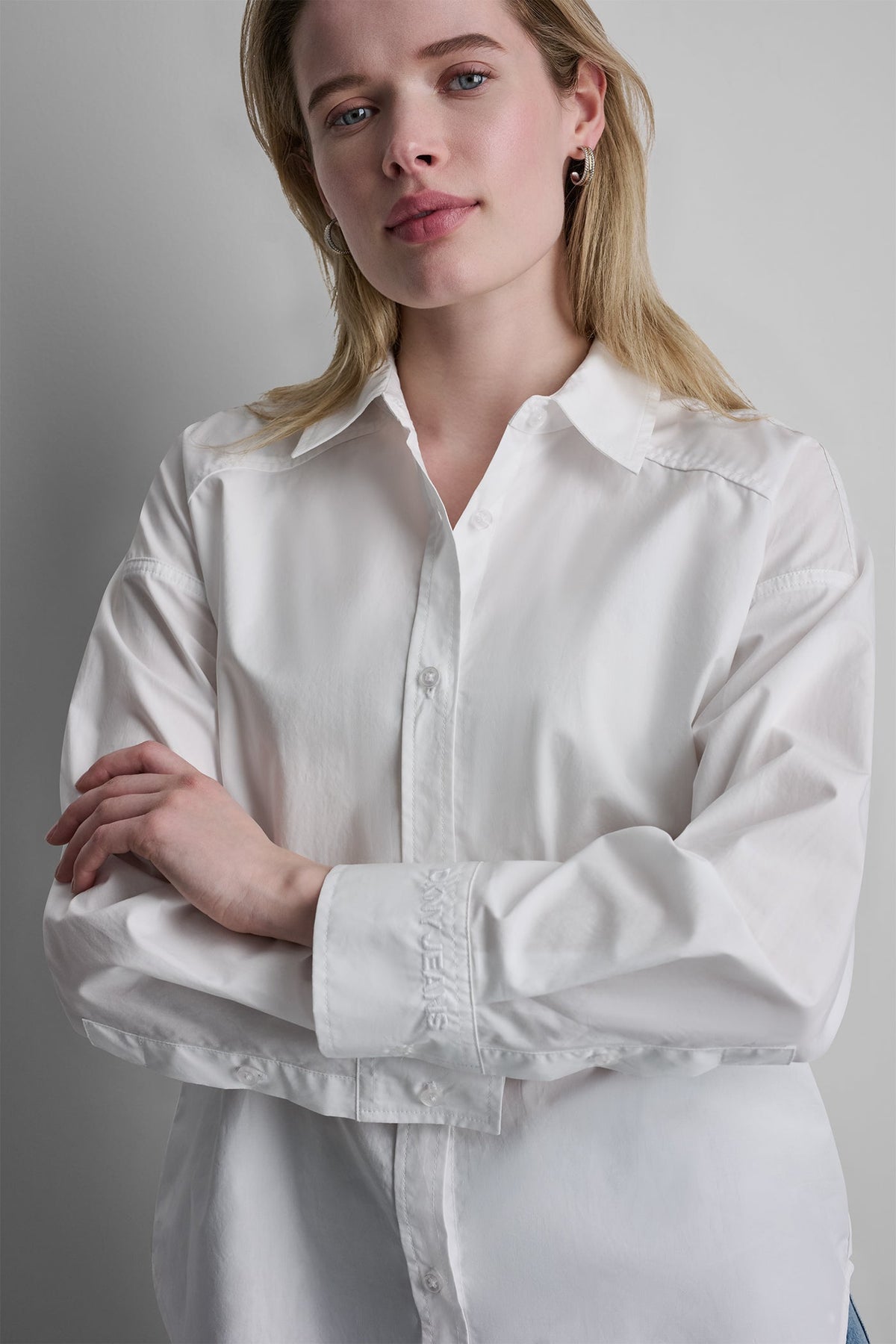 White DKNY BUTTON FRONT SHIRT WITH FITTED BACK