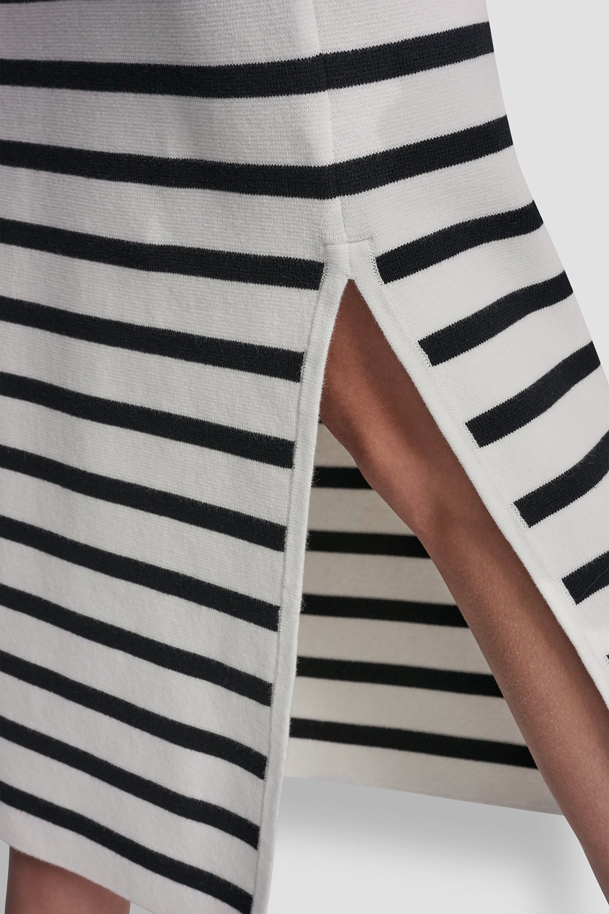Ivory/Black DKNY STRIPED MIDI SKIRT WITH SIDE SLIT